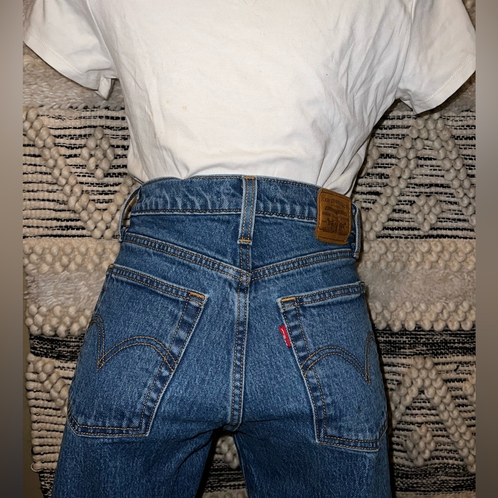 Levi wedgie jeans